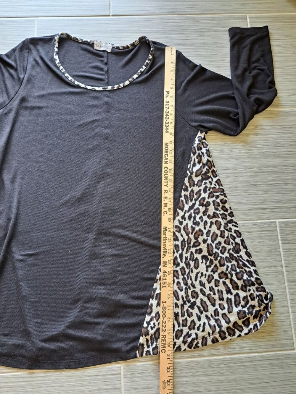 Larace 4X Lot of 2 Womens Black Tunic Tops Leopard Print Lightweight Comfortable - Picture 10 of 11